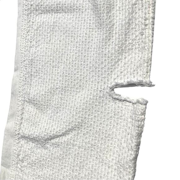 Matin Kim Distressed Textured White‎ High Rise Medium - Picture 8 of 8